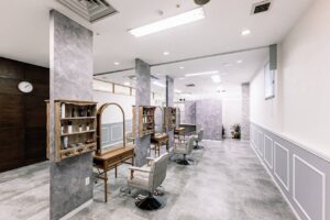 商業施設内リノベーション　ヘアーサロン | 鉄骨住宅や工場・施設なら丹波市の工務店「栄伸建設」