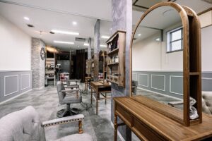 商業施設内リノベーション　ヘアーサロン | 鉄骨住宅や工場・施設なら丹波市の工務店「栄伸建設」
