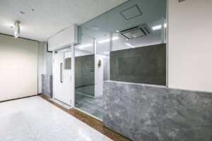 商業施設内リノベーション　ヘアーサロン | 鉄骨住宅や工場・施設なら丹波市の工務店「栄伸建設」