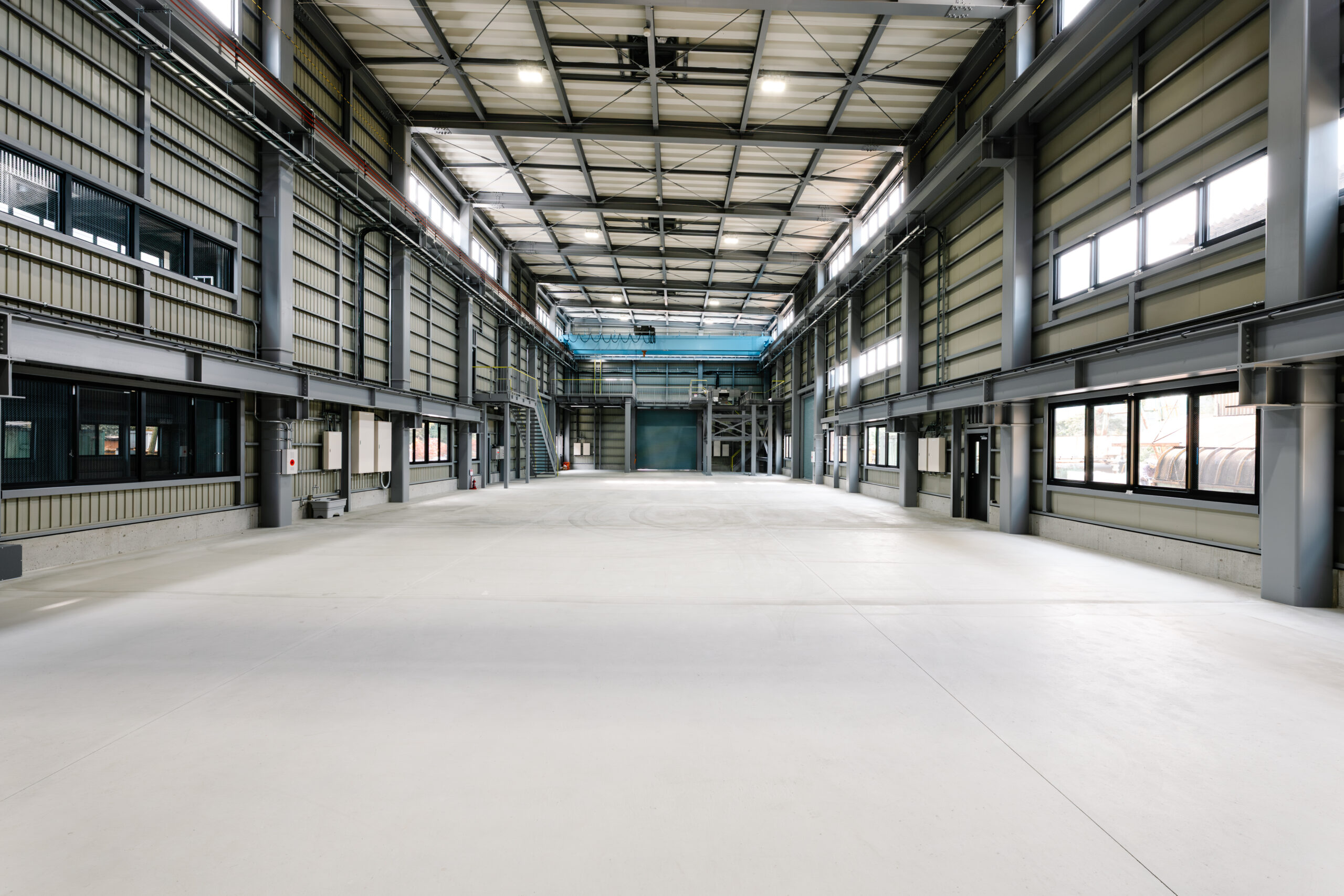 生産現場とオフィスがリンクする、先進のビジネスベース | 鉄骨住宅や工場・施設なら丹波市の工務店「栄伸建設」