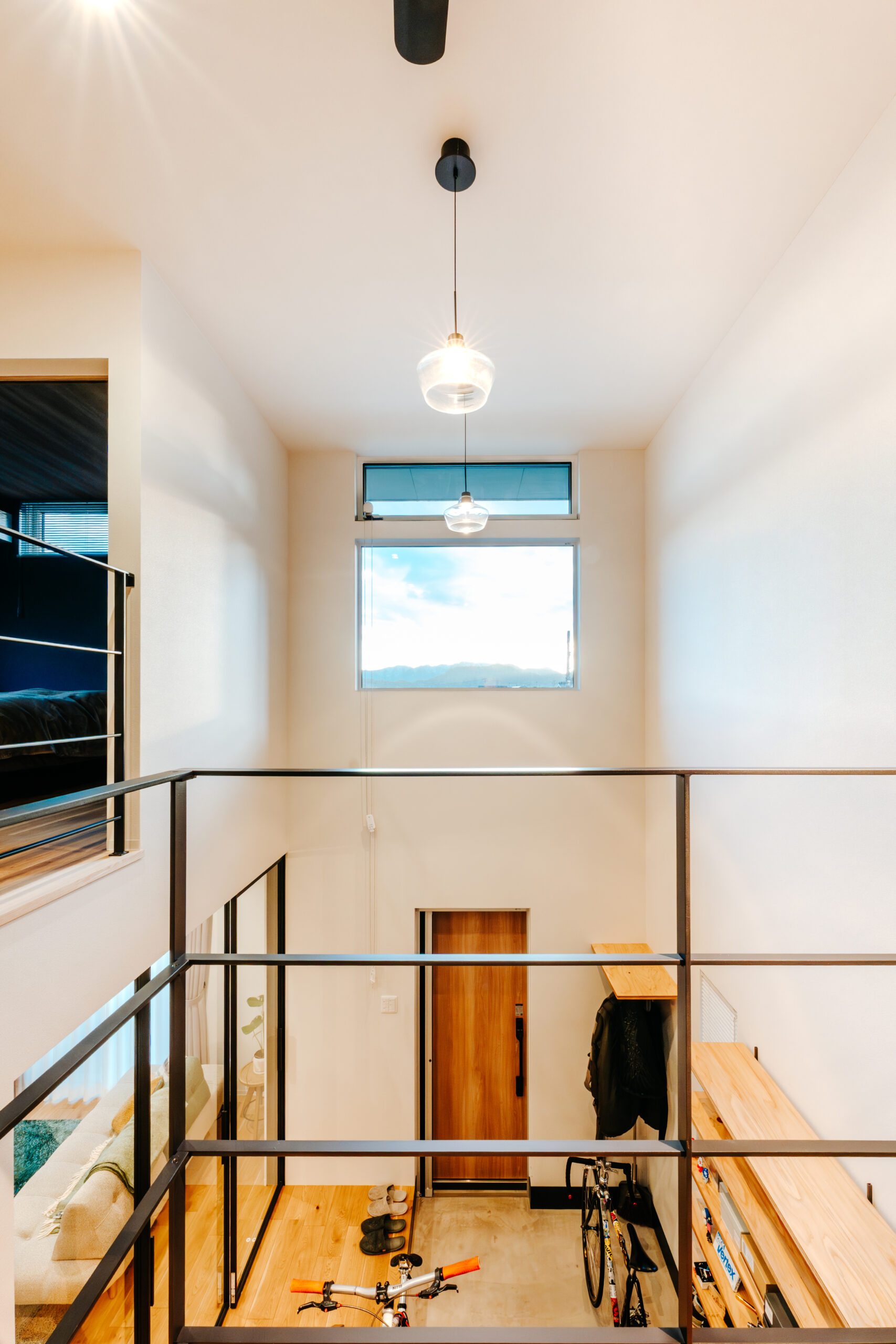 P1120709 趣味を遊び尽くす、土間と吹き抜けのある家 | 鉄骨住宅や工場・施設なら丹波市の工務店「栄伸建設」