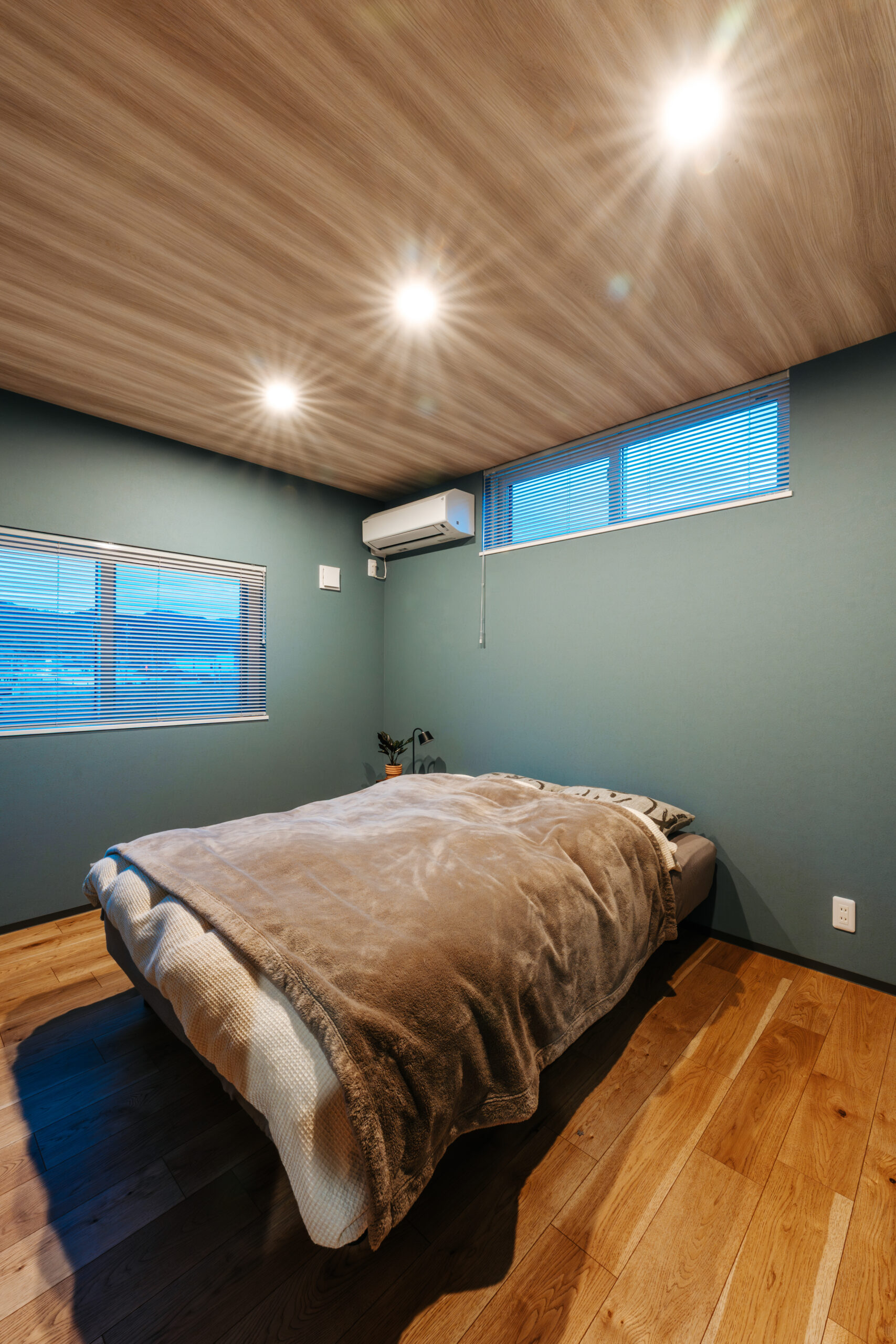 P1120774 趣味を遊び尽くす、土間と吹き抜けのある家 | 鉄骨住宅や工場・施設なら丹波市の工務店「栄伸建設」